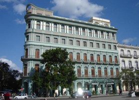 Hotel Saratoga old havana